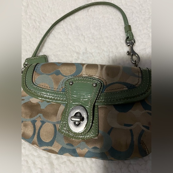 Vintage Coach Legacy Signature Jacquard Turn lock Wristlet Y2K Green Blue - Picture 3 of 8